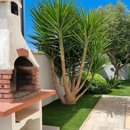 Bezaubernde Mit Gemeinsamem Pool Apartamento Privlaka (Zadar)
