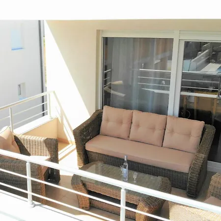 Apartment Bezaubernde Mit Gemeinsamem Pool