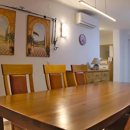 Bezaubernde Mit Gemeinsamem Pool Apartment